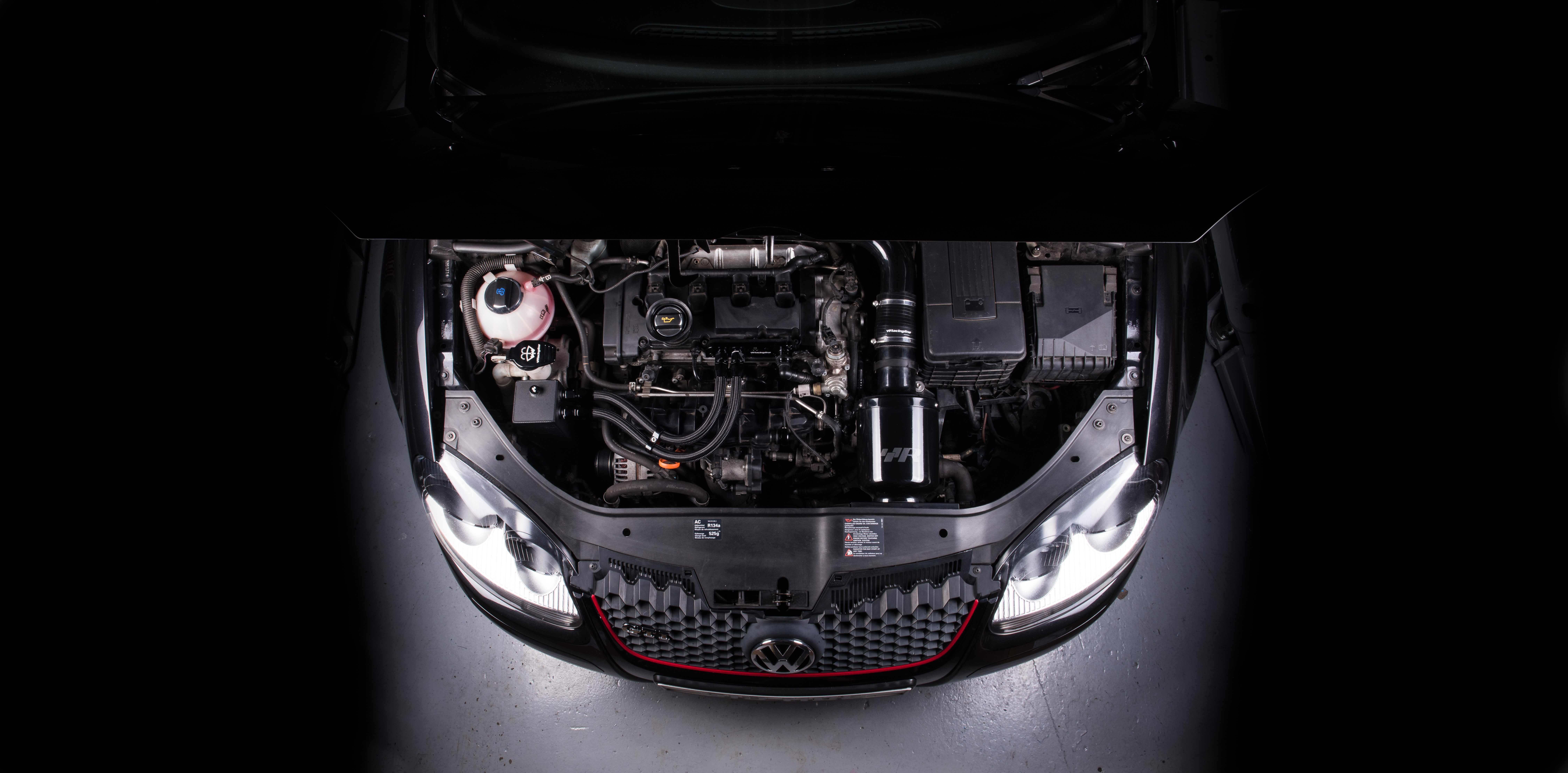 golf-5-gti-engine_37063634464_o.jpg