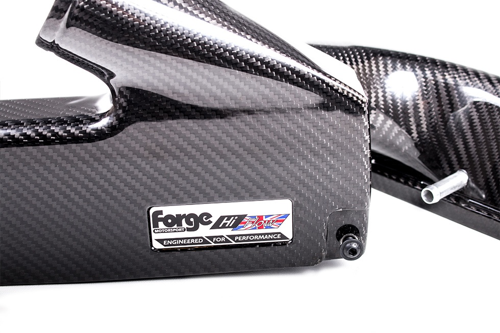 Oversized Smooth Bore Silicone Intake Hose Component Detail